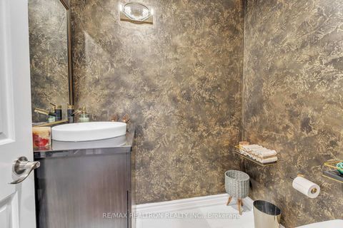 Photo 10 at 47 Robinter Drive, Newtonbrook East, Toronto