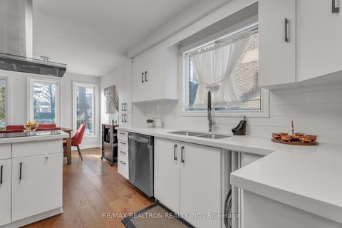 Photo 13 at 47 Robinter Drive, Newtonbrook East, Toronto