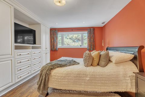 Photo 21 at 47 Robinter Drive, Newtonbrook East, Toronto