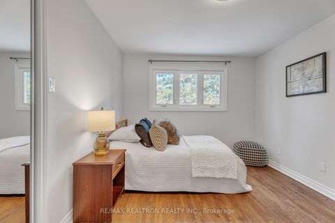 Photo 25 at 47 Robinter Drive, Newtonbrook East, Toronto