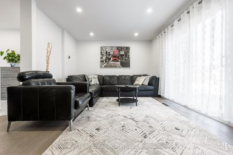 Photo 4 at 199 Hollyberry Trail, Hillcrest Village, Toronto