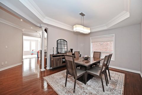 Photo 4 at 32 Seabreeze Avenue, Patterson, Vaughan