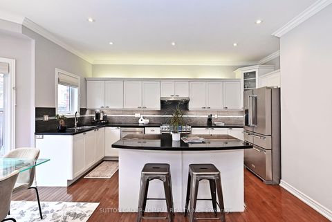 Photo 7 at 32 Seabreeze Avenue, Patterson, Vaughan