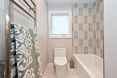 Photo 27 at 32 Seabreeze Avenue, Patterson, Vaughan