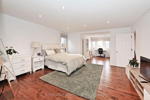 Photo 36 at 32 Seabreeze Avenue, Patterson, Vaughan