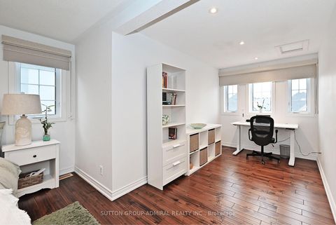 Photo 37 at 32 Seabreeze Avenue, Patterson, Vaughan