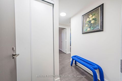 Photo 4 at 315 - 501 St. Clair Avenue W, Casa Loma, Toronto