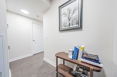 Photo 5 at 315 - 501 St. Clair Avenue W, Casa Loma, Toronto