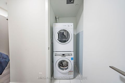 Photo 8 at 315 - 501 St. Clair Avenue W, Casa Loma, Toronto