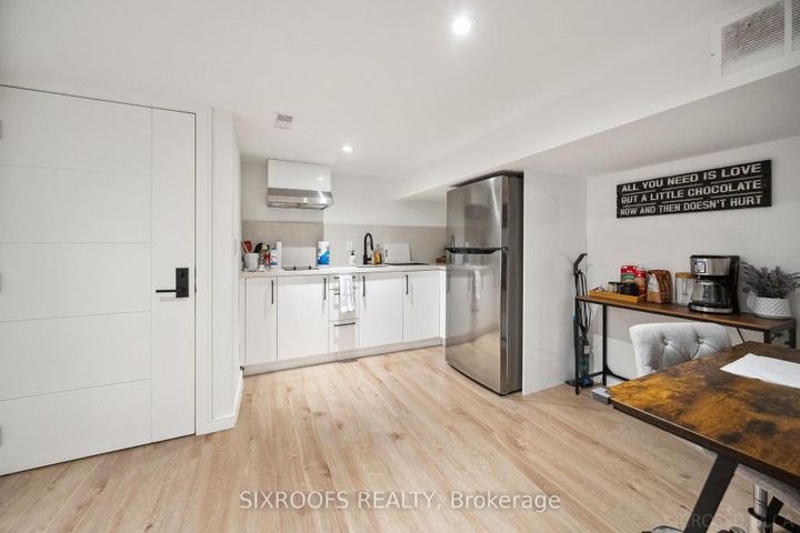 Photo 33 at 41 Dunkirk Road, East York, Toronto