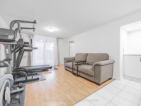 Photo 16 at 36 Levitt Court, Branson, Toronto