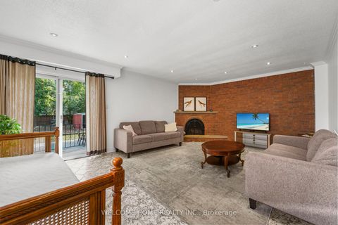 Photo 3 at 136 Ardwick Boulevard, Humbermede, Toronto