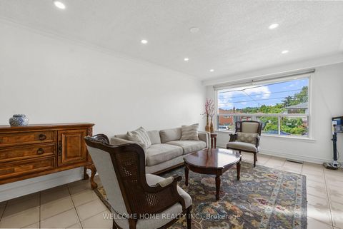 Photo 6 at 136 Ardwick Boulevard, Humbermede, Toronto