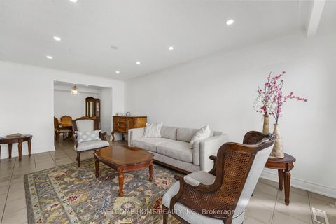 Photo 7 at 136 Ardwick Boulevard, Humbermede, Toronto