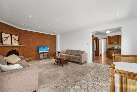 Photo 10 at 136 Ardwick Boulevard, Humbermede, Toronto