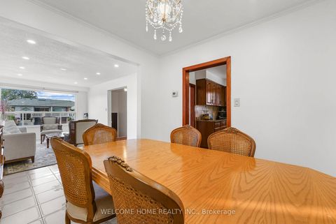 Photo 11 at 136 Ardwick Boulevard, Humbermede, Toronto