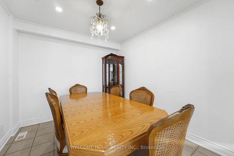 Photo 12 at 136 Ardwick Boulevard, Humbermede, Toronto Photo 12 at 136 Ardwick Boulevard, Humbermede, Toronto