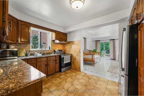 Photo 13 at 136 Ardwick Boulevard, Humbermede, Toronto