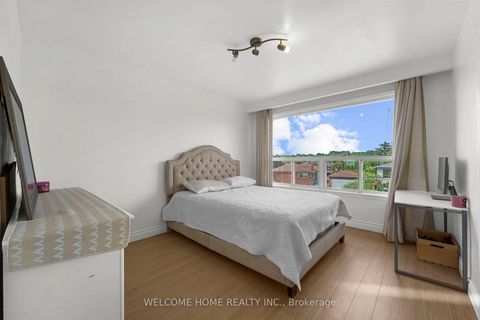 Photo 17 at 136 Ardwick Boulevard, Humbermede, Toronto