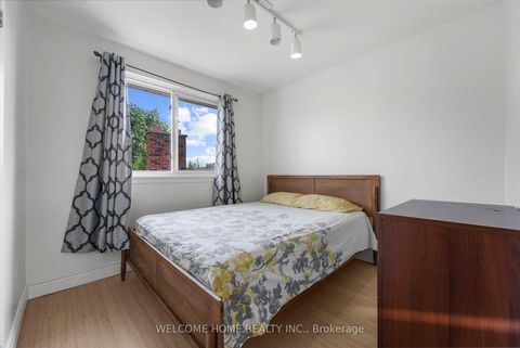 Photo 22 at 136 Ardwick Boulevard, Humbermede, Toronto