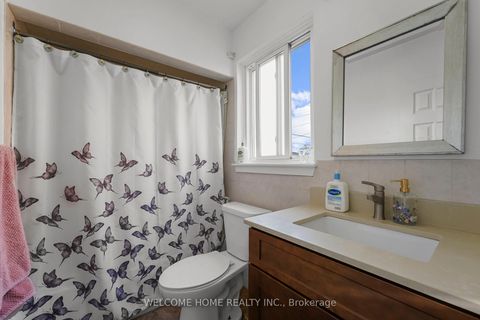 Photo 27 at 136 Ardwick Boulevard, Humbermede, Toronto