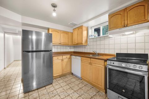 Photo 31 at 136 Ardwick Boulevard, Humbermede, Toronto