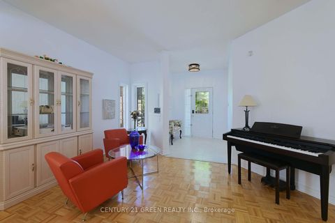 Photo 8 at 8 Lampman Drive, Morningside, Toronto