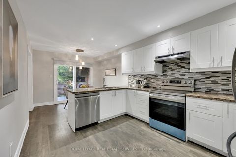 Photo 11 at 2252 Margot Street E, RO River Oaks, Oakville