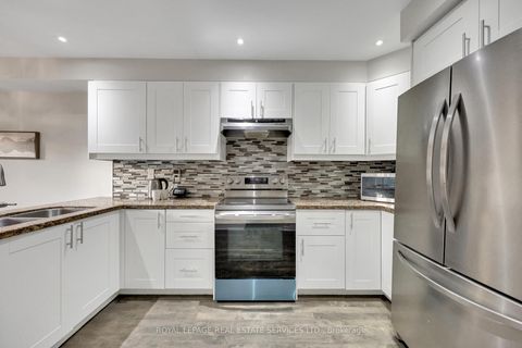 Photo 14 at 2252 Margot Street E, RO River Oaks, Oakville