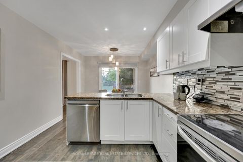 Photo 15 at 2252 Margot Street E, RO River Oaks, Oakville