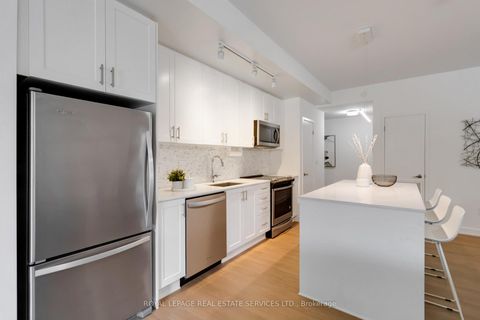 Photo 16 at 108 - 150 Sabina Drive, GO Glenorchy, Oakville