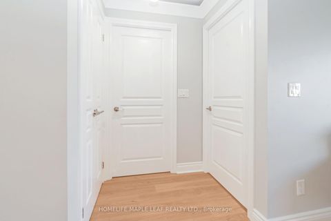 Photo 8 at 1406 - 7 North Park Road, Beverley Glen, Vaughan Photo 8 at 1406 - 7 North Park Road, Beverley Glen, Vaughan