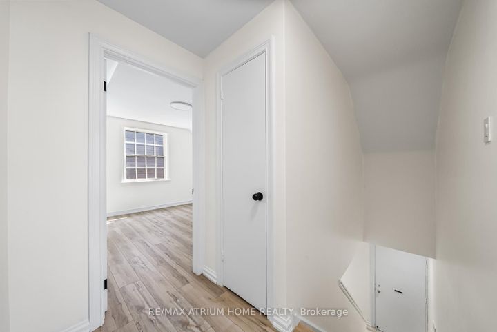 Photo 7 at 132 Homewood Avenue, Newtonbrook West, Toronto