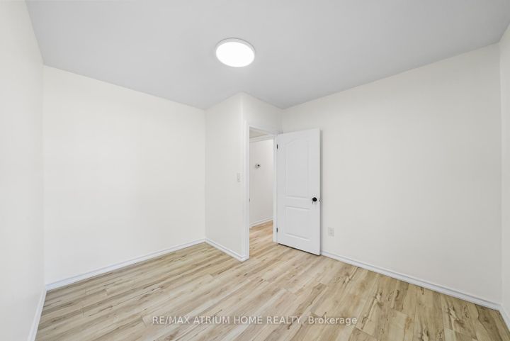 Photo 13 at 132 Homewood Avenue, Newtonbrook West, Toronto