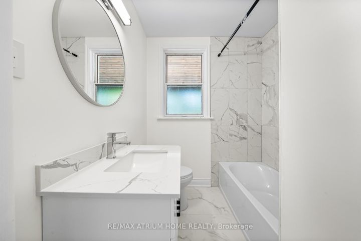 Photo 16 at 132 Homewood Avenue, Newtonbrook West, Toronto