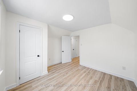 Photo 6 at 132 Homewood Avenue, Newtonbrook West, Toronto