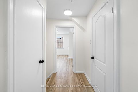 Photo 8 at 132 Homewood Avenue, Newtonbrook West, Toronto