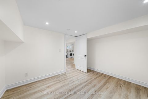 Photo 27 at 132 Homewood Avenue, Newtonbrook West, Toronto