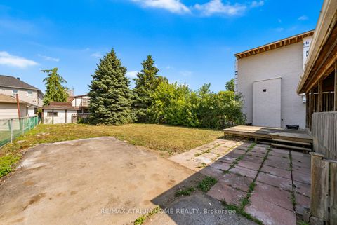 Photo 34 at 132 Homewood Avenue, Newtonbrook West, Toronto