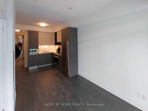 Photo 2 at 508 - 398 Highway 7 Avenue E, Doncrest, Richmond Hill
