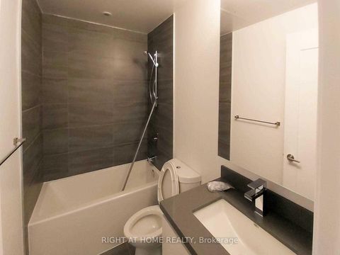 Photo 5 at 508 - 398 Highway 7 Avenue E, Doncrest, Richmond Hill