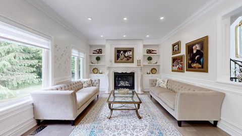 Photo 5 at 37 Offord Crescent, Bayview Southeast, Aurora