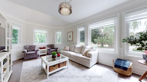 Photo 8 at 37 Offord Crescent, Bayview Southeast, Aurora
