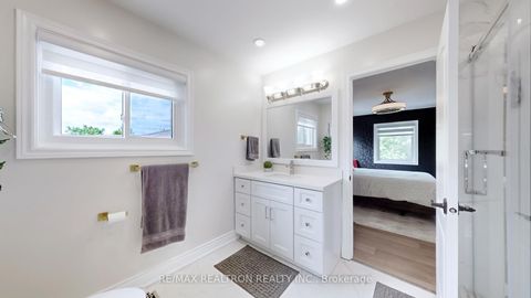 Photo 26 at 37 Offord Crescent, Bayview Southeast, Aurora