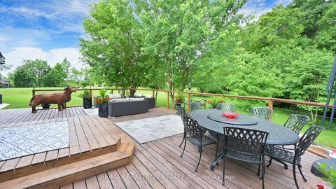 Photo 40 at 37 Offord Crescent, Bayview Southeast, Aurora