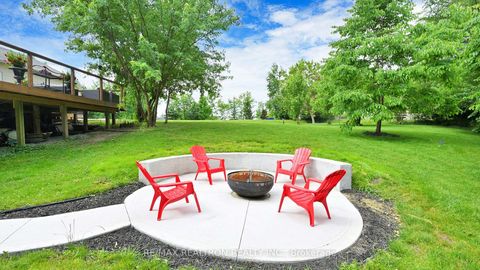 Photo 41 at 37 Offord Crescent, Bayview Southeast, Aurora