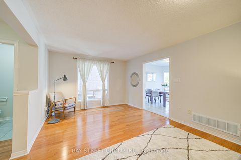 Photo 7 at 108 Rideau Drive, Langstaff, Richmond Hill
