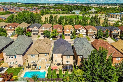 Photo 5 at 131 Ner Israel Drive, Patterson, Vaughan