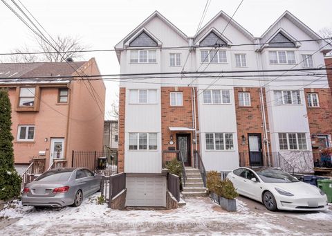 Photo 0 at 58A Poulett Street, Moss Park, Toronto