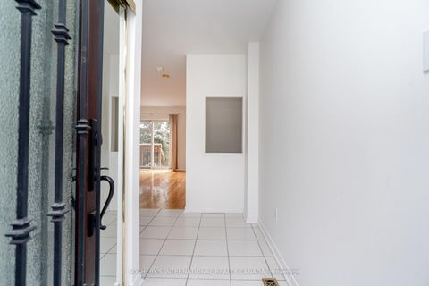 Photo 5 at 58A Poulett Street, Moss Park, Toronto